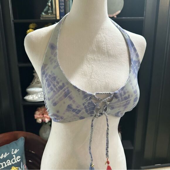 Victoria’s Secret reversible bikini top size small - Picture 8 of 11